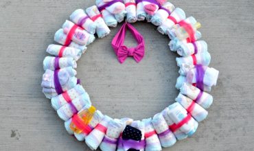 DIY Diaper Wreath Baby Shower Gift