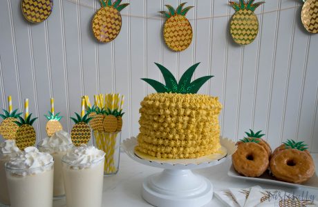 Easy Sparkly Pineapple Party With Cricut