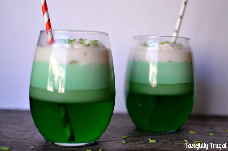 St. Patrick's Day Jello Sundae: A quick and easy treat