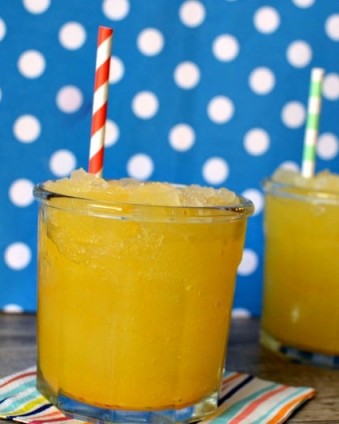 Tangy Citrus Sunny D Slush: This sweet treat is sure to keep you cool this summer! #WhereFunBegins #CollectiveBias #ad