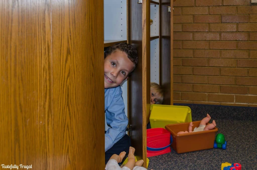 8 Hidden Dangers for Children Inside Your Home and 8 Easy Ways To Toddler Proof Your Home #ad #SafeandStylish #WindowSafety