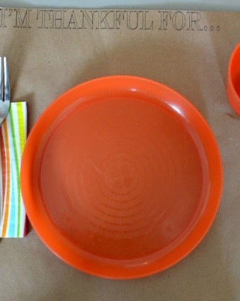 DIY Kids' Thanksgivng Tablescape for $1 | Tastefully Frugal