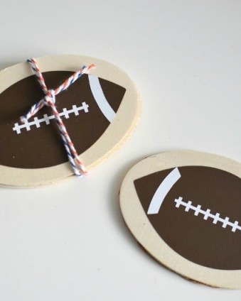 DIY Football Coasters: Keep your tables safe on game day with these easy DIY coasters that you can make in less than 2 minutes! | Tastefully Frugal ad #FamilyPizzaCombo #CollectiveBias