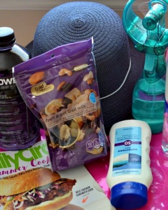 Pregnant Mom's Summer Survival Kit: Make the hot summer months more enjoyable with these essentials AD #SummerHydration