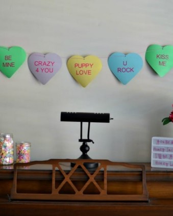 Budget Friendly Valentine's Day Mantle with Cricut: Make everything here for less than $10 #ad #CricutMade