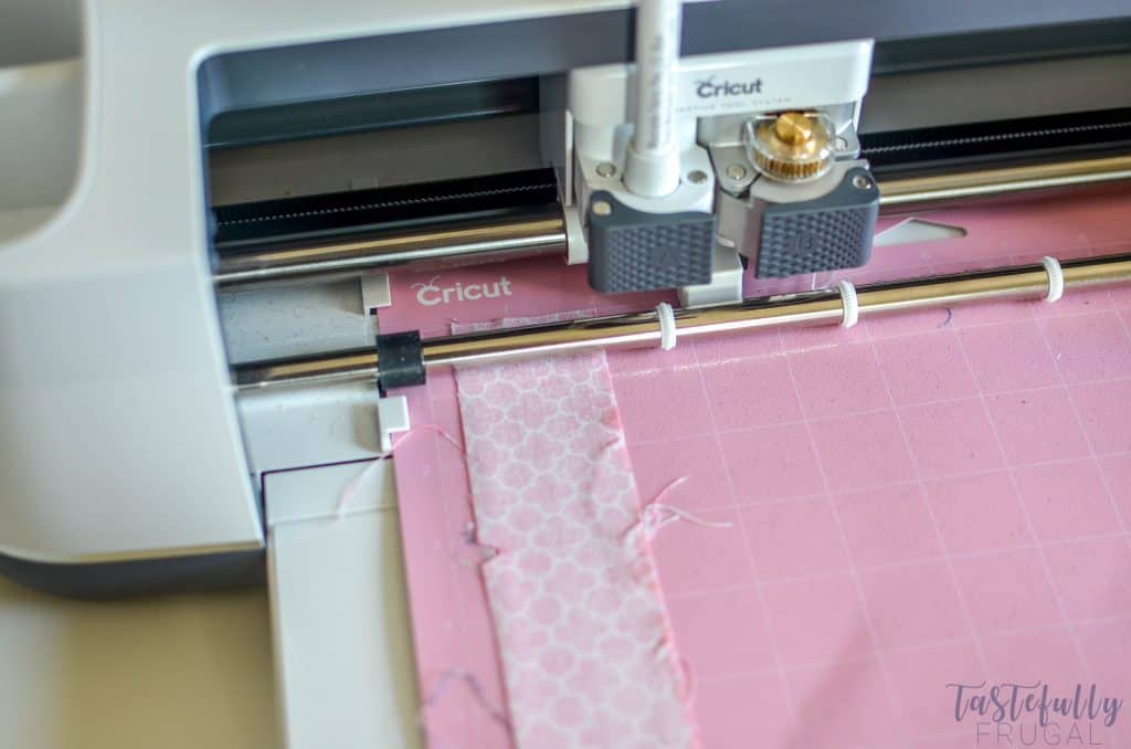 Cricut and Simplicty Makes sewing easy. Check out these two projects you can make in less than an hour. #ad #CricutMade #Cricut #Simplicity