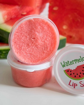 This watermelon lip scrub is easy peasy to make and is a great gift to give!