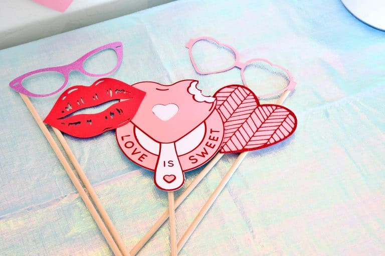 How to put iron-on vinyl on a hat with cricut explore air 2 Valentine's Day Party Ideas with Cricut - Tastefully Frugal